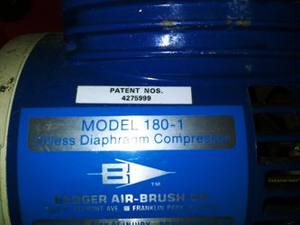 REDUCED!!Badger Air Brush compressor $45