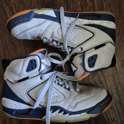 JORDAN Sixty Plus 364806-081 Size 7