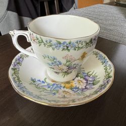 Roslyn Bone China “Garland” Tea Cup