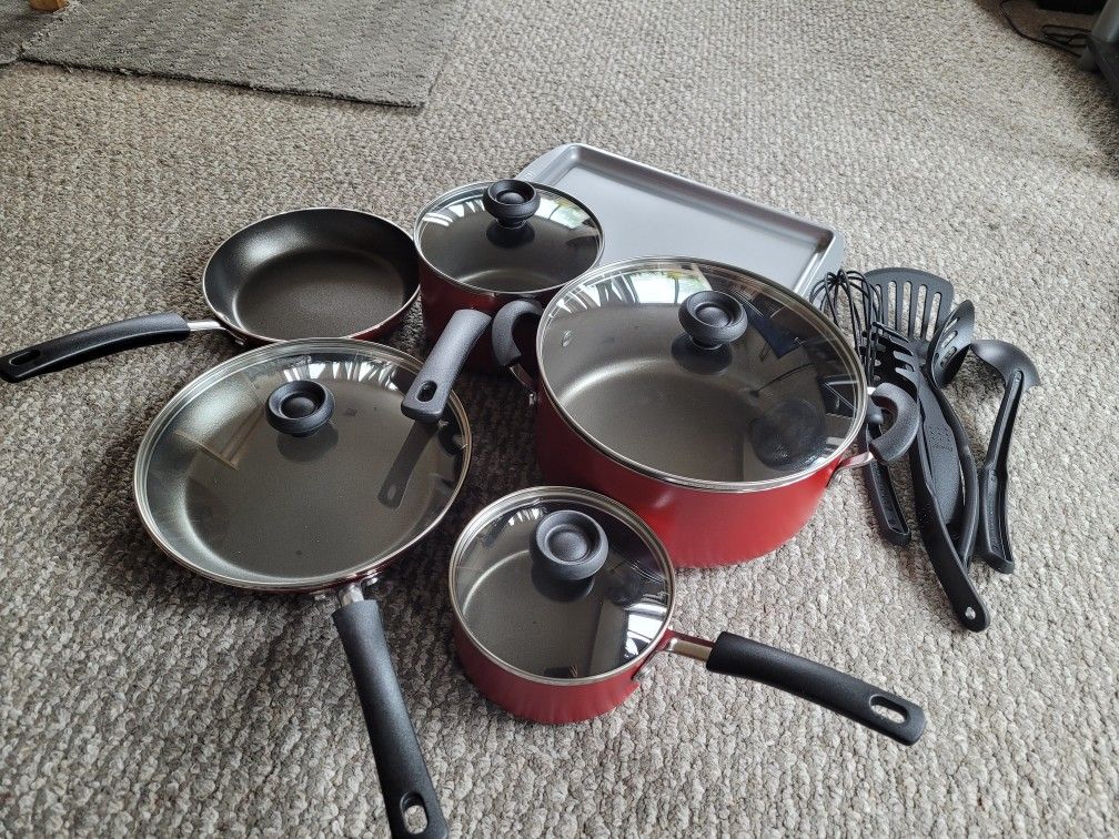 New  Nonstick Cookware Set 