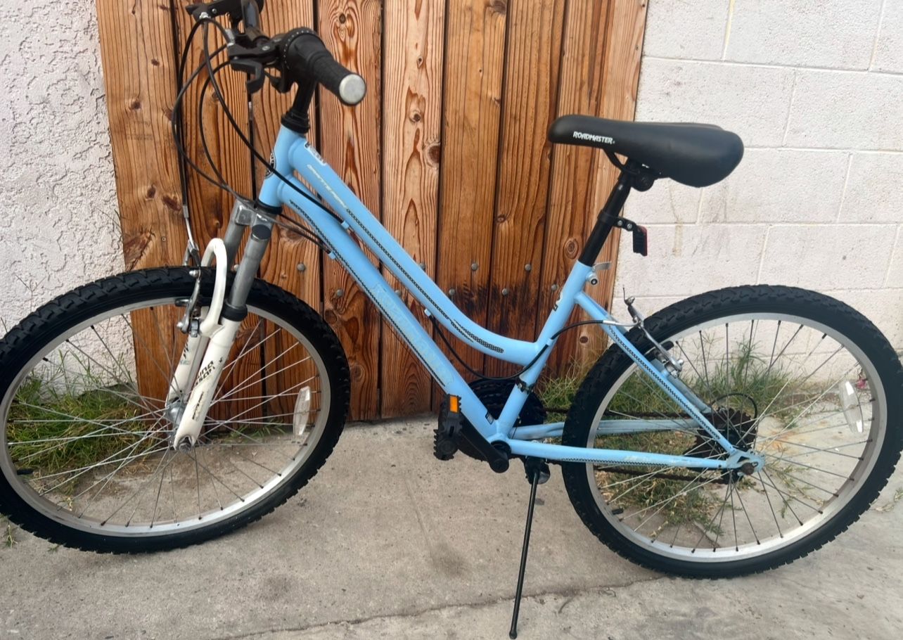 Road Master Granite Peak Mountain bike 24” tire size