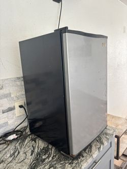 Mini Fridge