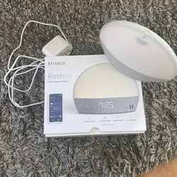 Hatch Restore Smart Sleep Assistant – Sound Machine & Alarm