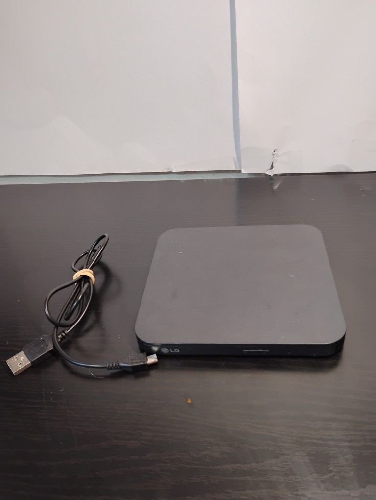 Slim Portable DVD Writer DVD Disc Playback & DVD M-DISC