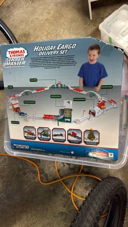 Thomas the Train Holiday Cargo Set