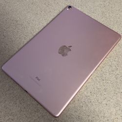 iPad Pro 1st Generation 10.5 64GB Rose Gold $160 Or Best Offer