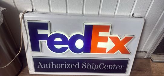 FedEx Authorized ShipCenter Lighted Display Sign 28” x 18” x 4” Functional!