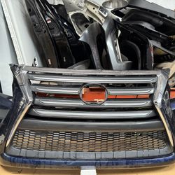 2014-2017-2019 Lexus GX460 front bumper w/ grill