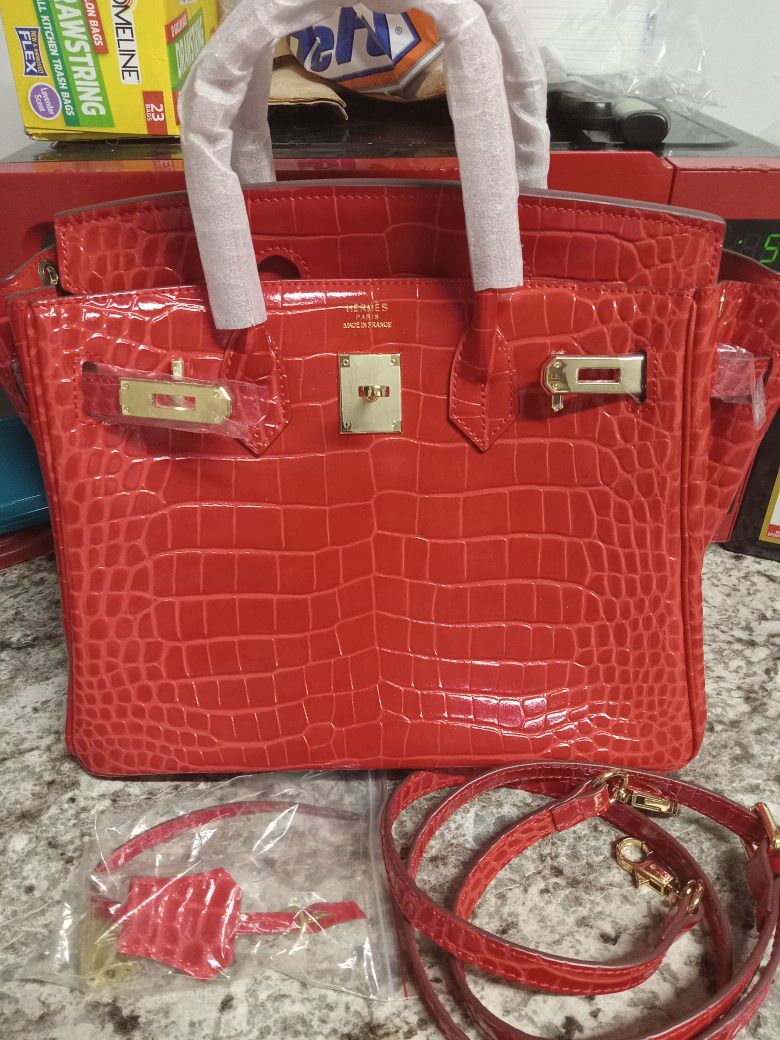 New Gorgeous Red Hermes Bag Very Pretty For Spring And Summer 🤩
