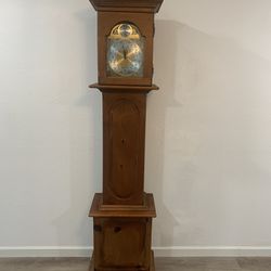 A Very Good Grandfather Clock