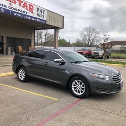 2016 Ford Taurus