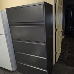 Metal File Cabinet 