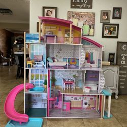 Kids Craft Luxury Dollhouse