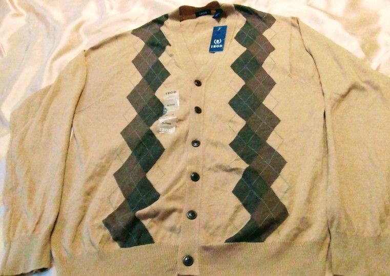 IMen's Brown IZOD Cardigan