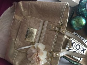 Coach Poppy Straw tote