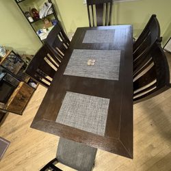 Dinning Table 