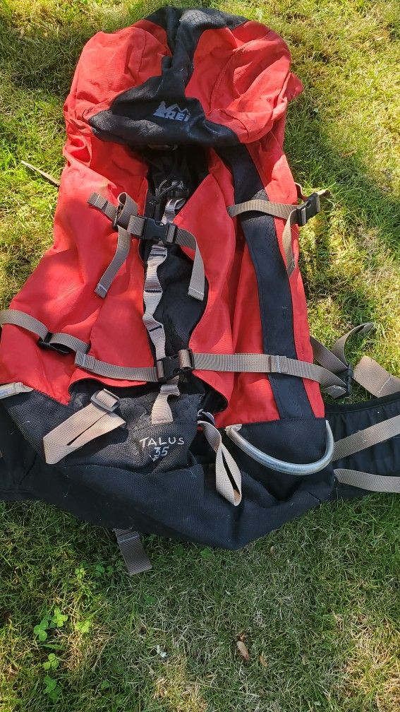 talus 35 backpack