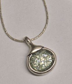 925 Sterling Silver Necklace With Irridescent Roman Glass Pendant 16.5"