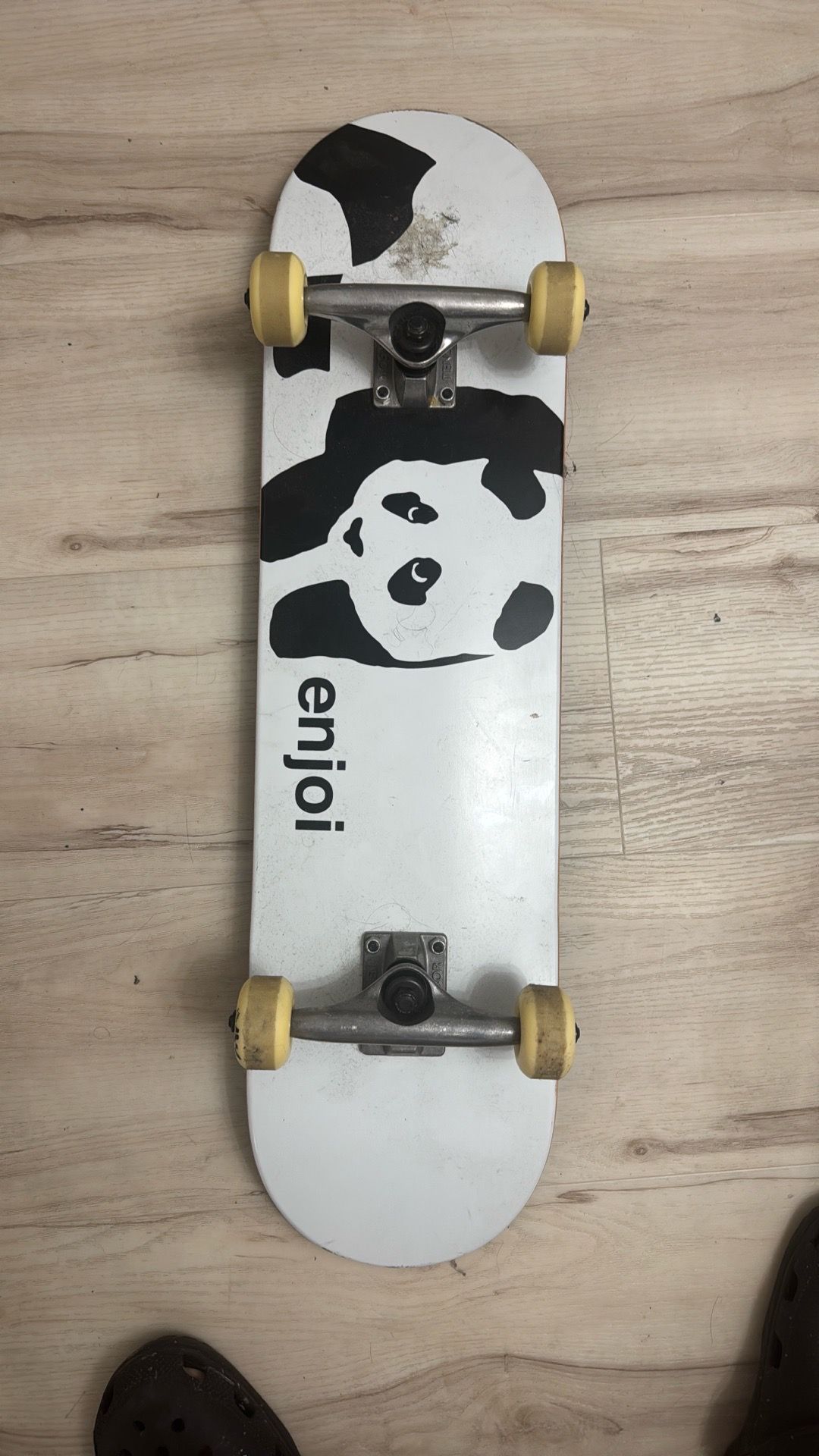 Skateboard