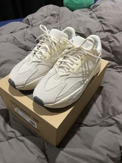 Yeezy 700 Analog Size 11