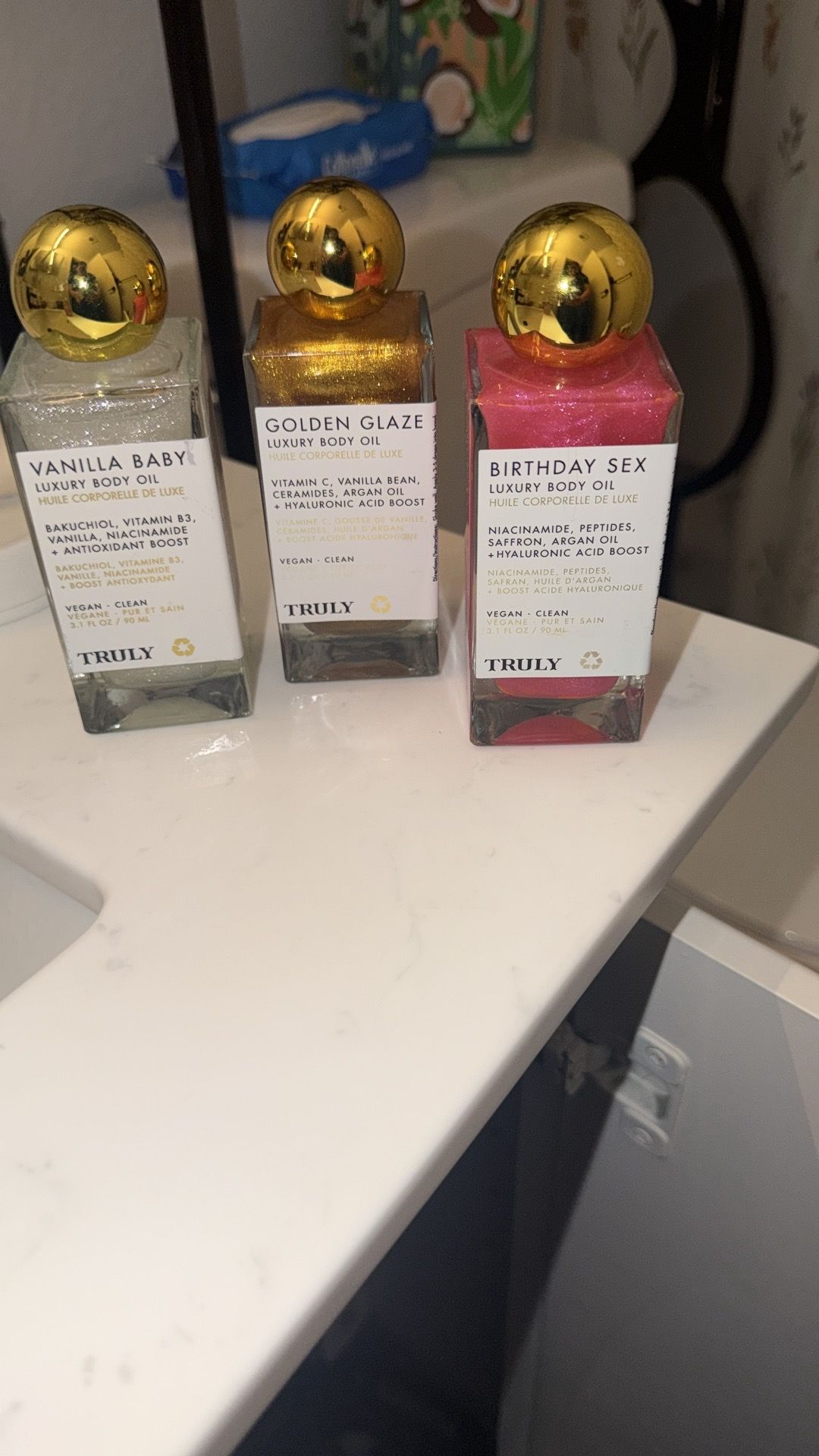 Truly set body oil