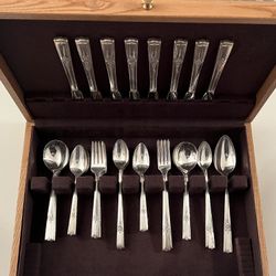 Silverware set Wm A Rogers AA Heavy Oneida Ltd