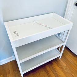 Changing Table. NEW! 