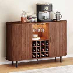 Wine cabinet