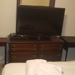 Bedroom Set - Yes Available 