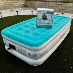New In Box Twin Size Air Mattress Inflatable Bed With Built In Pump 18 Inch Tall 550 Lbs Capacity 