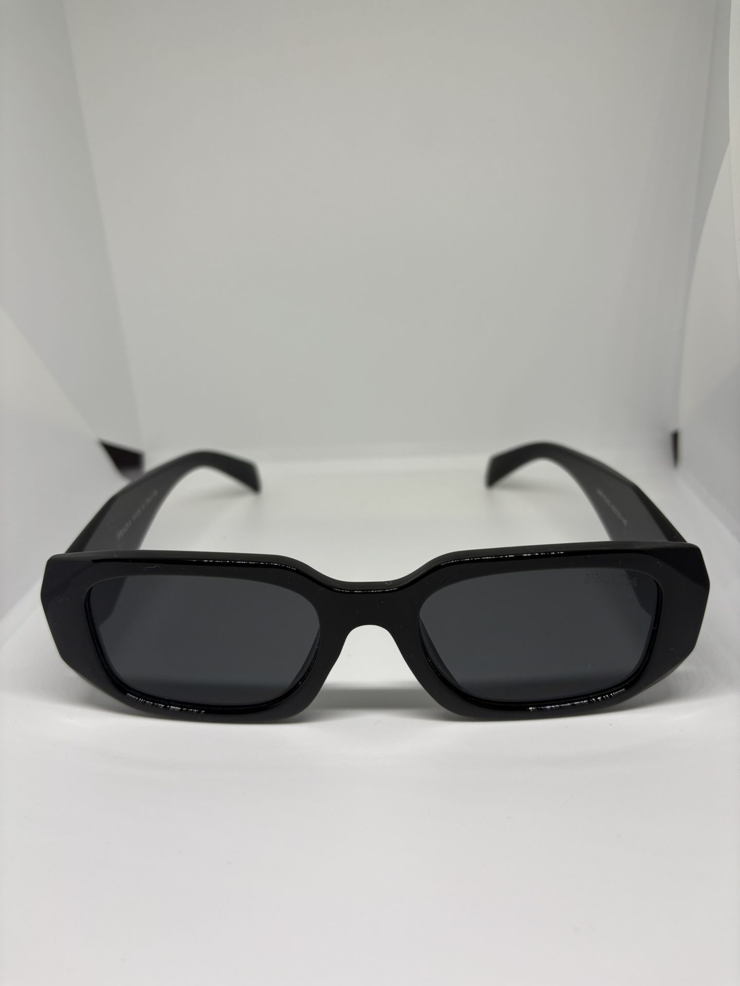Black Fashion Sunglasses