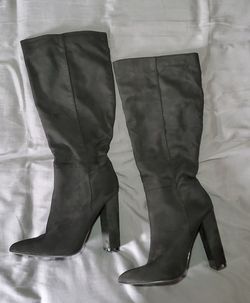 Fashion Nova Knee High Heel boots