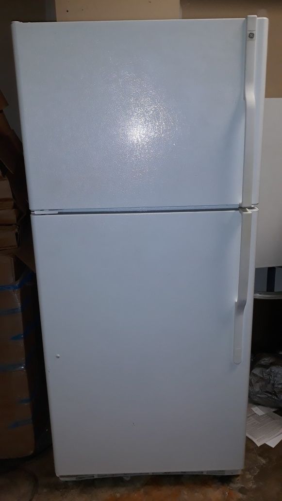 GE refrigerator