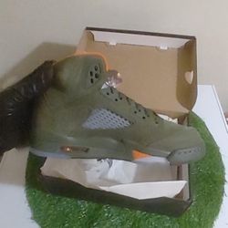 Air Jordan 5 Retro “olive”