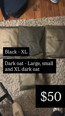 Essential hoodie