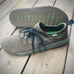 Sanuk Chiba Quest lace dark olive sz11