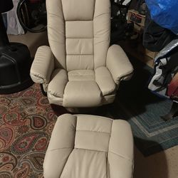Leather Chair With Footrest 