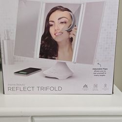 I Home Bluetooth Trifold Mirror