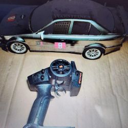 Vintage Tamiya Radio Controlled RC Car With Remote