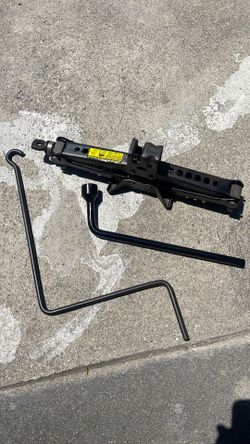 CAR JACK LIFT