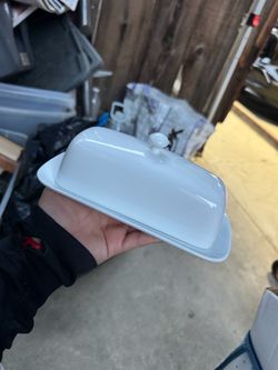 Butter dish