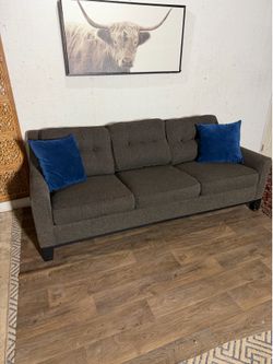 SOFÁ W/PULL OUT BED GOOD CONDITION $160 DELIVERY AVAILABLE FOR $20!!!