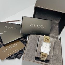 Gucci Watch Model 8600J Authentic