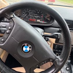2004 BMW 325i