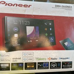 Brand New Pioneer Bluetooth Digital Media Receiver ( Car Stereo ) 6.8 inch 