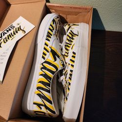 Vans - Family Edition Men's 11.5 (NEW)