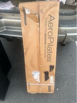 Aeropilates reformer medium “ new”