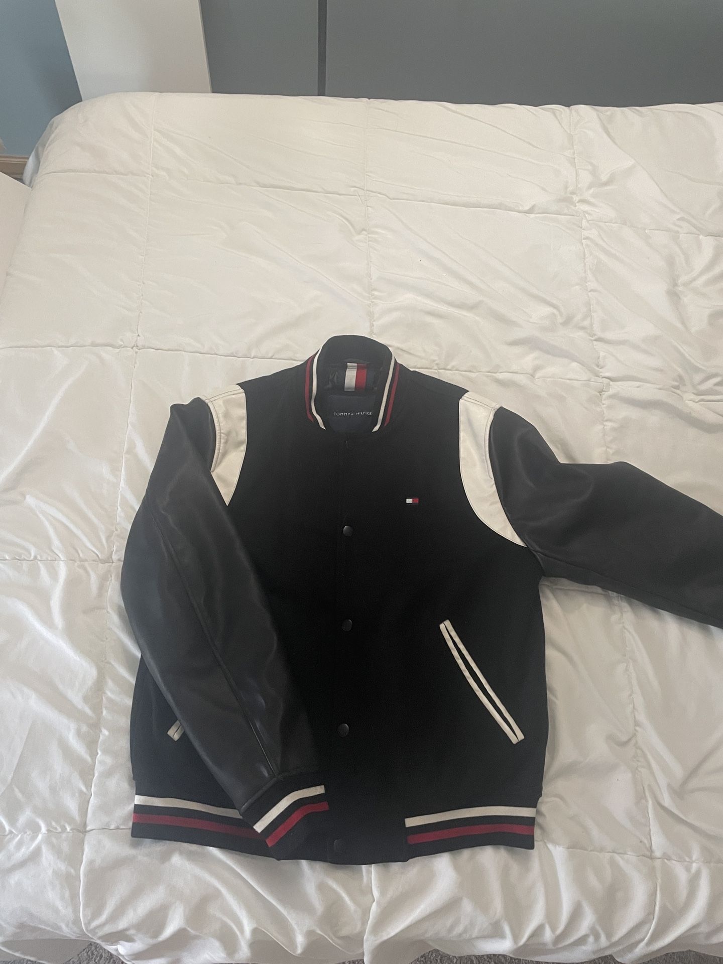 Tommy Hilfiger Large Black Varsity Jacket