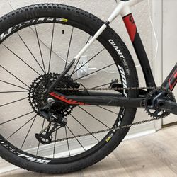 Scott ful carbon , Wheels 29