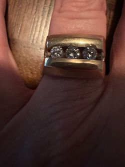 New 18 years old. 14 k. Solid gold. Diamond ring